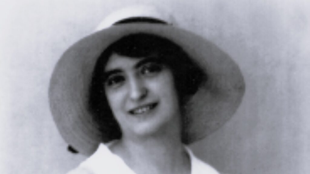 The Greek Housewife Who Became a Resistance Hero